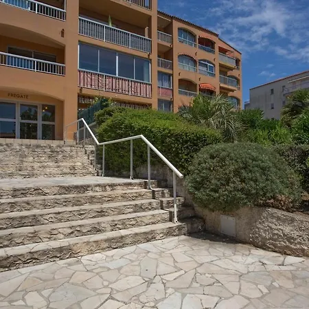 Climatise A Pin Rolland - Plages Et Nature Saint-Mandrier-sur-Mer